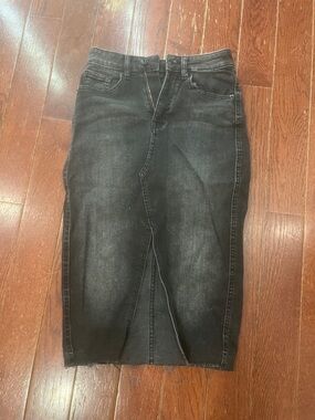 H&M High-Rise Black Washed Denim Pencil Skirt